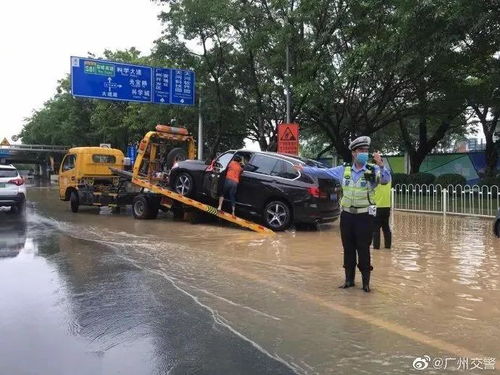 广州暴雨致水浸，沿街商铺损失严重